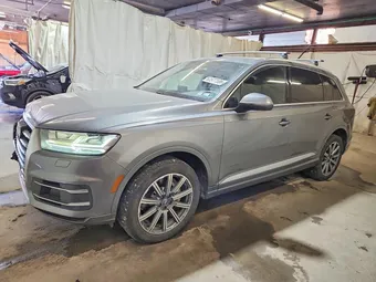 2017 Audi Q7 WA1LHAF71HD040750