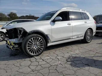 2022 BMW X7 5UXCW2C02N9K79522