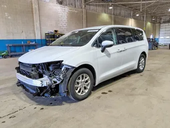 2023 Chrysler Voyager 2C4RC1CG8PR623668