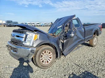 2017 Ford F-250 1FT7X2B64HEC25057