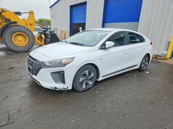 2018 Hyundai Ioniq KMHC75LC2JU084551
