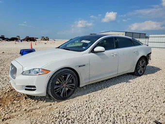 2015 Jaguar XJ-Series SAJWA2GT4FMV87616