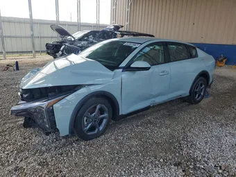 2025 Kia K4 3KPFT4DE8SE008291