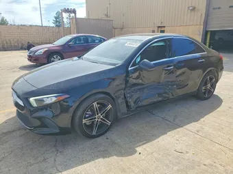 2022 Mercedes-Benz A-Class W1K3G4EB7NJ337069