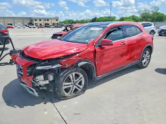 2018 Mercedes-Benz GLA-Class WDCTG4GB8JJ468779