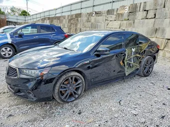 2018 Acura TLX 19UUB2F68JA010212
