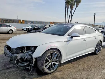 2022 Audi A5 Sportback WAUFACF52NA017974