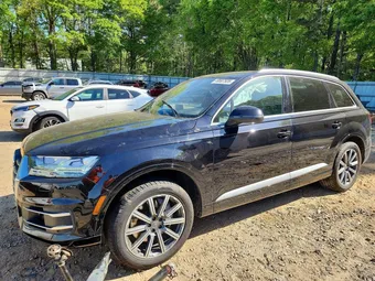 2017 Audi Q7 WA1LAAF78HD014117