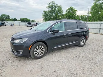 2017 Chrysler Pacifica 2C4RC1BG2HR578598 Lot 53945596