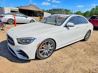 2022 Mercedes-Benz E-Class W1KZF8DB0NB087948