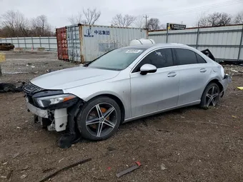 2020 Mercedes-Benz A-Class W1K3G4FB2LJ213786