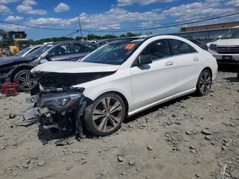 2019 Mercedes-Benz CLA-Class WDDSJ4GB5KN726954