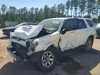 2020 Toyota 4Runner JTEBU5JR0L5744739