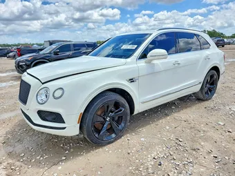 2018 Bentley Bentayga SJAAC2ZV0JC018473