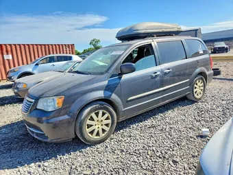2015 Chrysler Town & Country 2C4RC1BG9FR620990