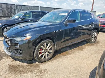 2017 Maserati Levante ZN661XUL2HX229561