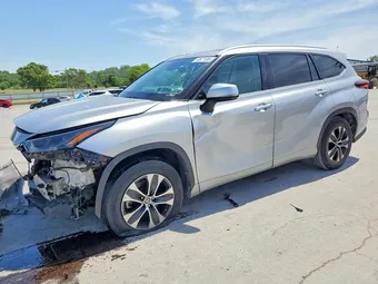 2022 Toyota Highlander 5TDGZRAH7NS112635 Lot 50671596