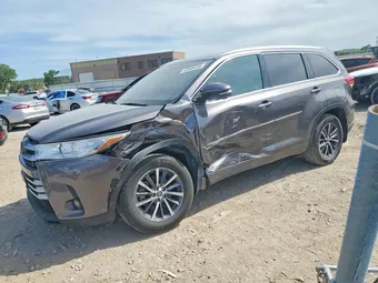 2018 Toyota Highlander 5TDJZRFH6JS529673 Lot 52069126