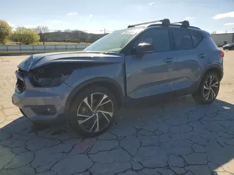2022 Volvo XC40 YV4162UM6N2719399