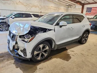 2025 Volvo XC40 YV4L12UE5S2563481