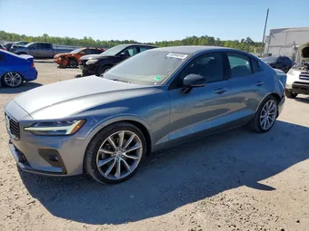 2021 Volvo S60 7JR102TZ5MG118683