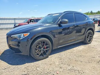 2019 Alfa Romeo ZASPAJAN1K7C71002