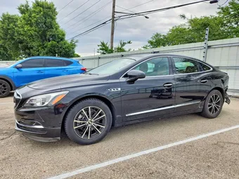 2017 Buick LaCrosse 1G4ZR5SS4HU137984