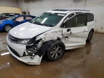 2017 Chrysler Pacifica 2C4RC1GG6HR560386 Lot 77438745