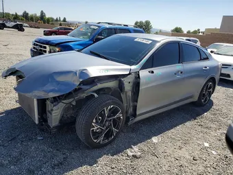 2025 Kia K5 KNAG64J79S5368583