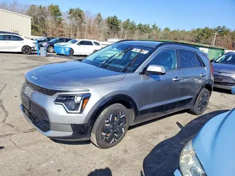 2024 Kia Niro EV KNDCR3L12R5112128