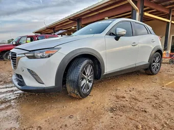 2018 Mazda CX-3 JM1DKDC7XJ0329592