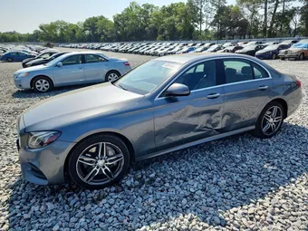 2017 Mercedes-Benz E-Class WDDZF4KB8HA032914