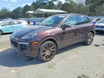 2017 Porsche Cayenne WP1AA2A23HKA84388