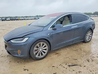 2020 Tesla Model X 5YJXCBE23LF228690