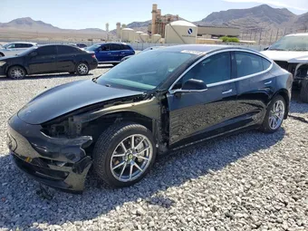 2019 Tesla Model 3 5YJ3E1EA5KF323647 Lot 55021316