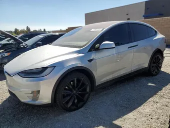 2018 Tesla Model X 5YJXCBE26JF120058 Lot 71095735