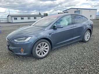 2018 Tesla Model X 5YJXCBE21JF090385 Lot 53252066