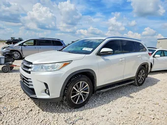 2019 Toyota Highlander 5TDKZRFH5KS555851 Lot 56219626