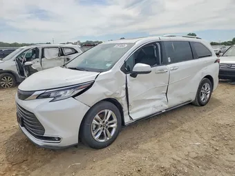 2026 Toyota Sienna 5TDZSKFC0TS249740 Lot 53618066