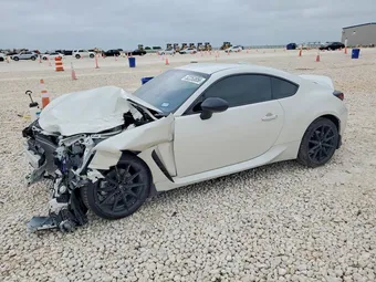 2025 Toyota GR86 JF1ZNBE15S9758359