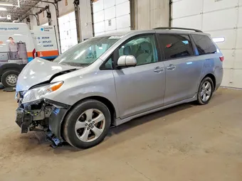 2019 Toyota Sienna 5TDKZ3DC6KS983898 Lot 47944866
