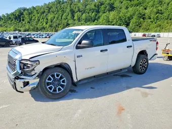 2018 Toyota Tundra 5TFDW5F13JX693359