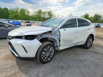 2021 Toyota Venza JTEAAAAH3MJ025739