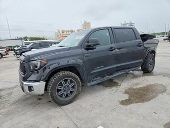 2016 Toyota Tundra 5TFDW5F19GX556550