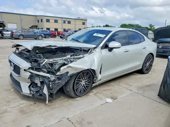 2019 Volvo S60 7JRA22TK7KG003545