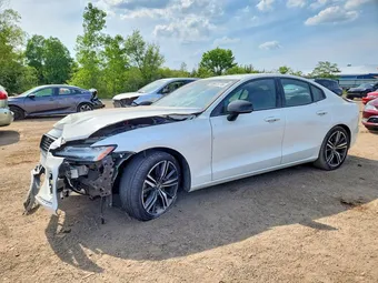 2021 Volvo S60 7JR102TM1MG108558