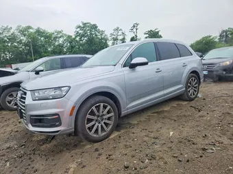 2019 Audi Q7 WA1LAAF77KD035046