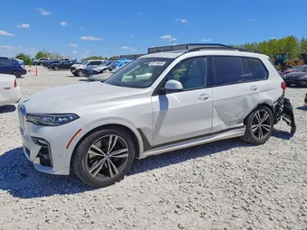 2019 BMW X7 5UXCX4C55KLS37719