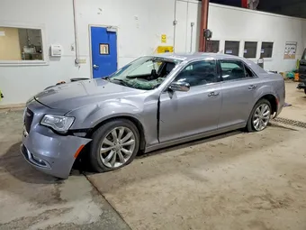 2018 Chrysler 300 2C3CCAKG2JH127449