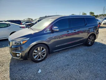 2017 Kia Sedona KNDME5C14H6327840